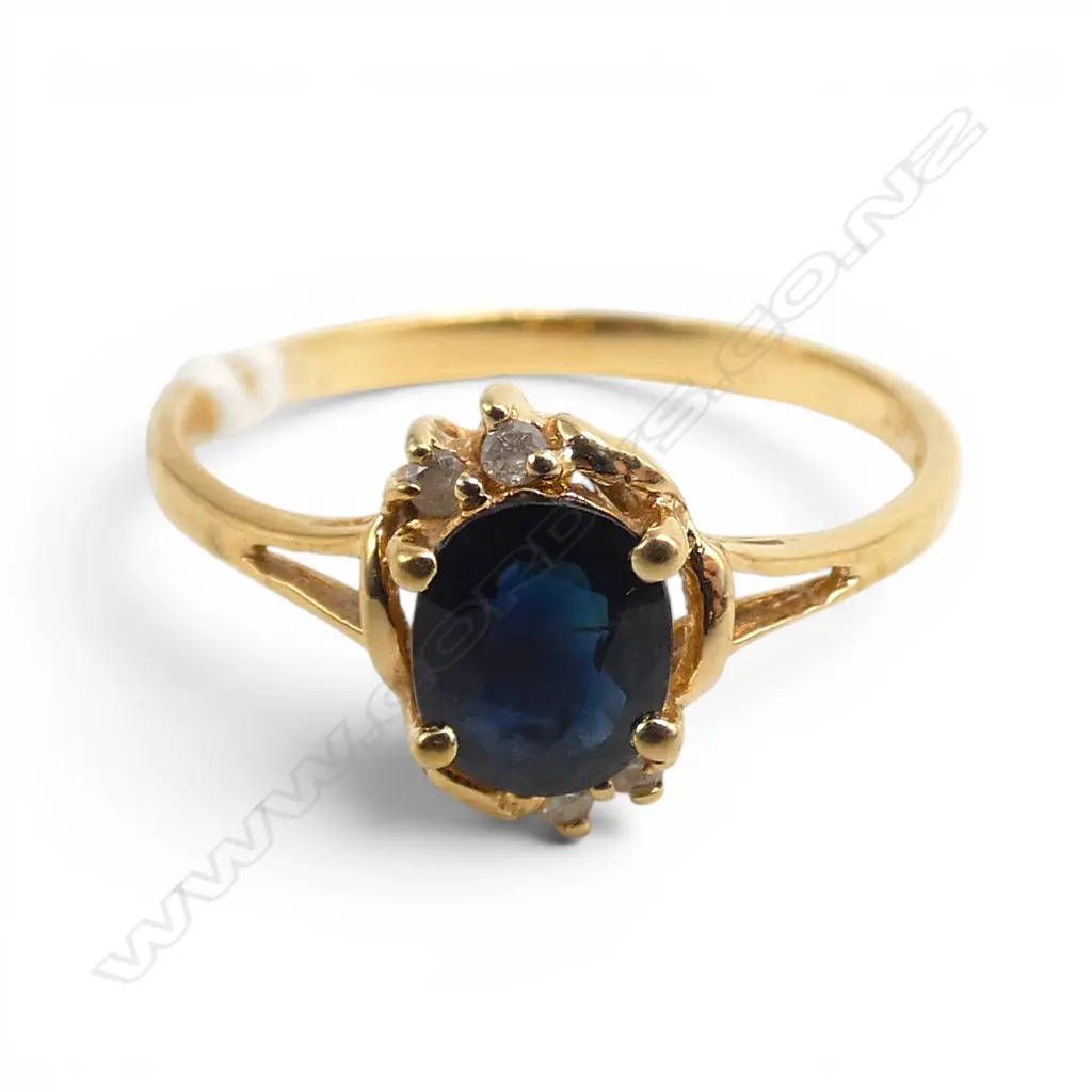 18ct YELLOW GOLD & SAPPHIRE AND DIAMOND RING 1.63gmsSIZE N Image 1++