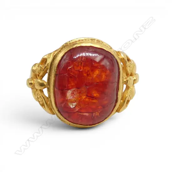 22ct yellow GOLD & AMBER DRESS RING 6.22 size J
