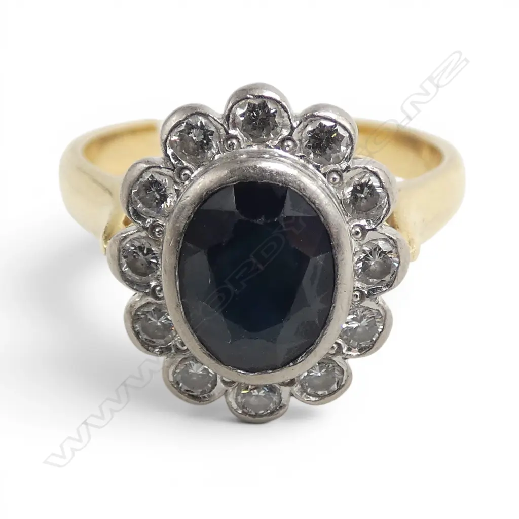 18ct SAPPHIRE & DIAMOND CLUSTER RING, 8.1gms SIZE T Image 1++