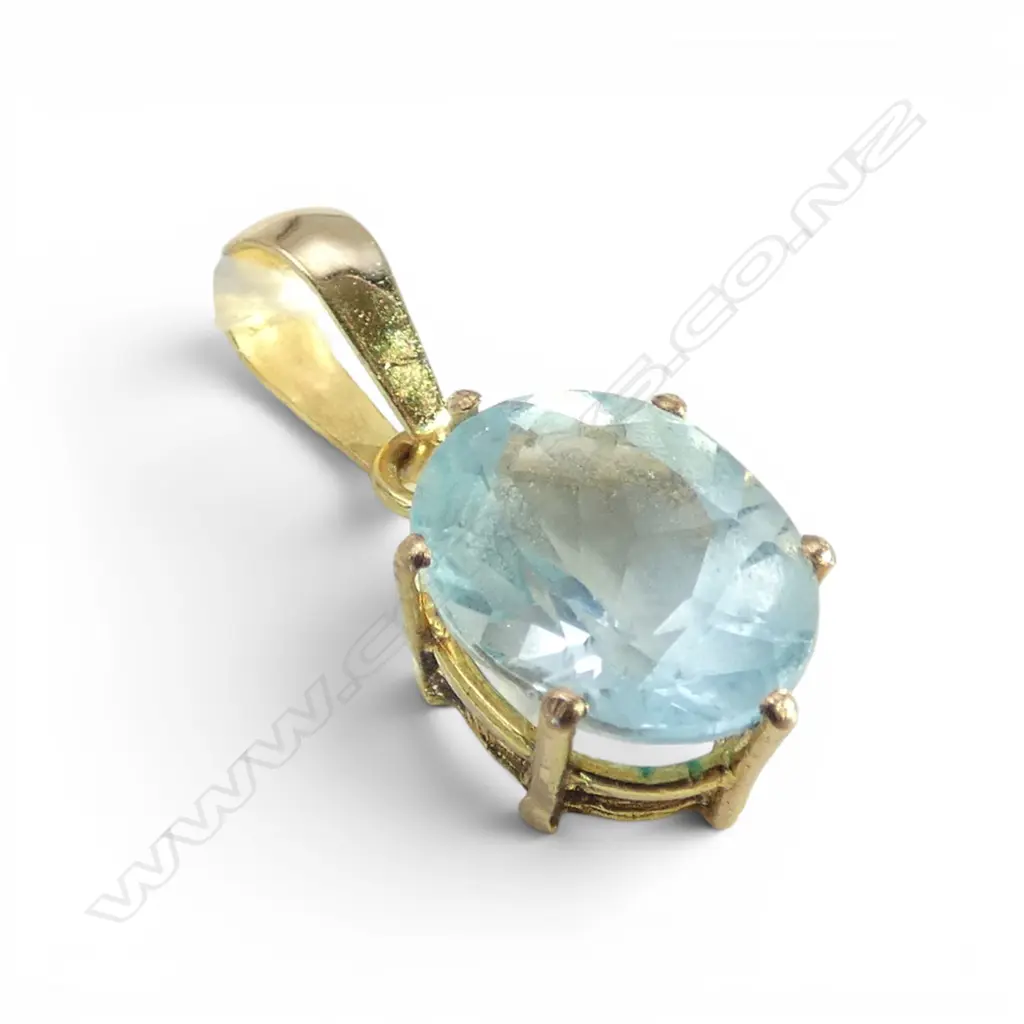 9ct GOLD & AQUAMARINE claw set PENDANT 1.26gms Image 1++