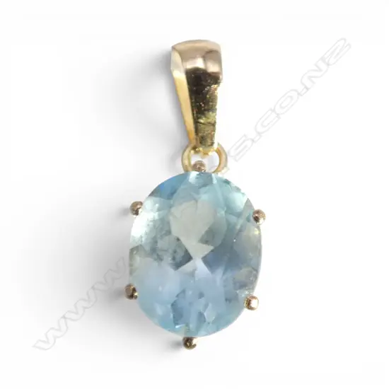 9ct GOLD & AQUAMARINE claw set PENDANT 1.26gms