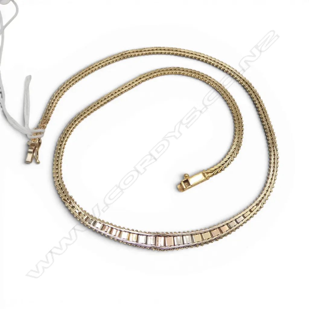 14ct Y/GOLD NECKLACE one link needs attention 14gms L.400mm Image 1++