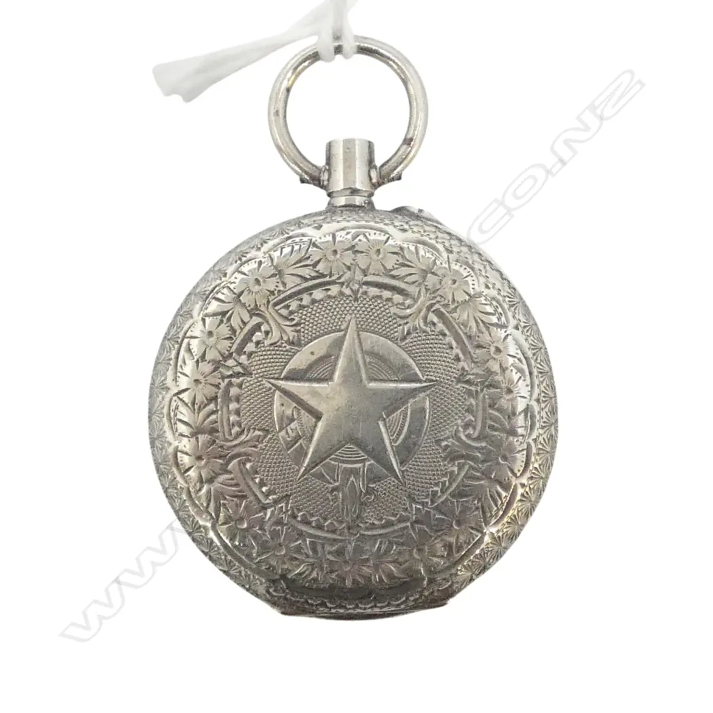 SWII 935 SILVER LADIES POCKET WATCH  CASE MARKED H W LLOYD WELLINGTON & GREYMOUTH NZ FAULTS 30.6GMS TOTAL WIEGHT Image 1++