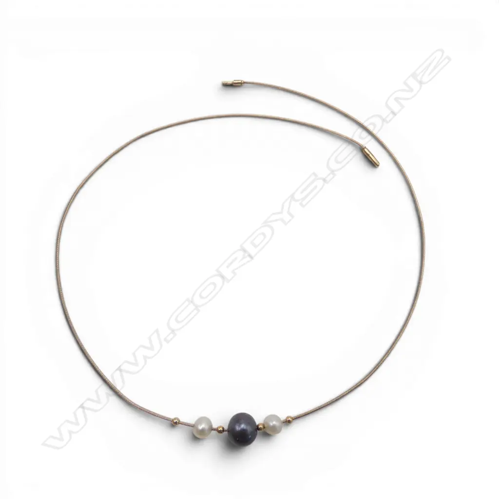 9ct GOLD & PEARL NECKLACE  Image 1++