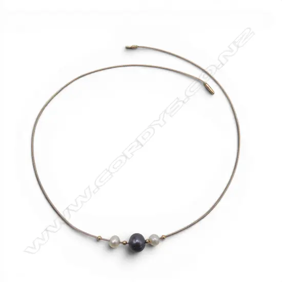 9ct GOLD & PEARL NECKLACE 