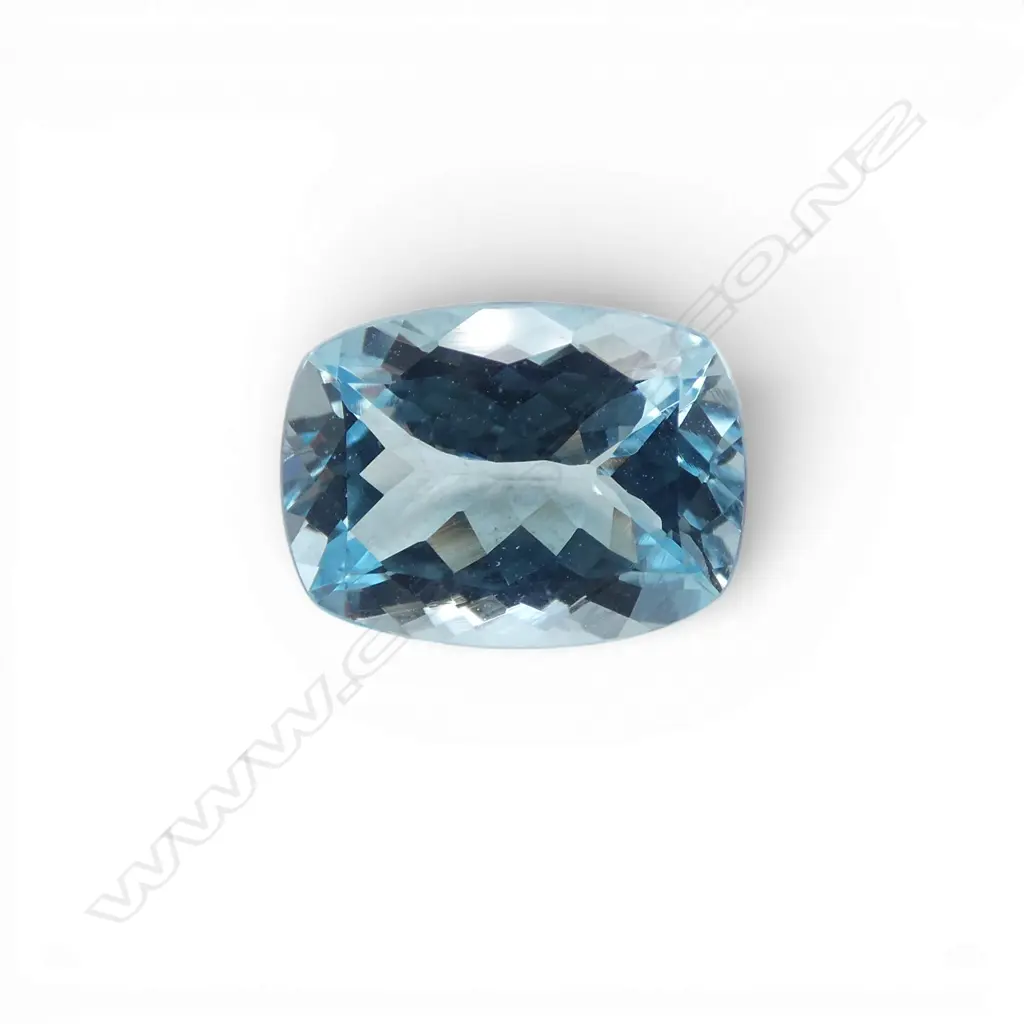 LOOSE CUSHION CUT BLUE TOPAZ Image 1++