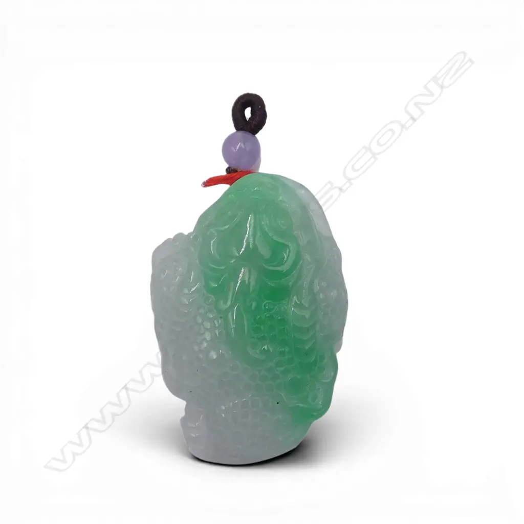 ORIENTAL JADE PENDANT 45x30mm Image 1++
