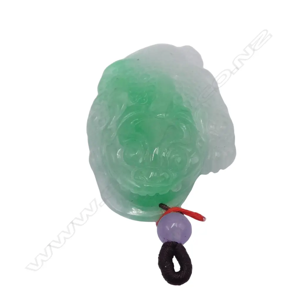 ORIENTAL JADE PENDANT 45x30mm Image 1++