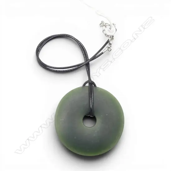 GREENSTONE NECKLACE