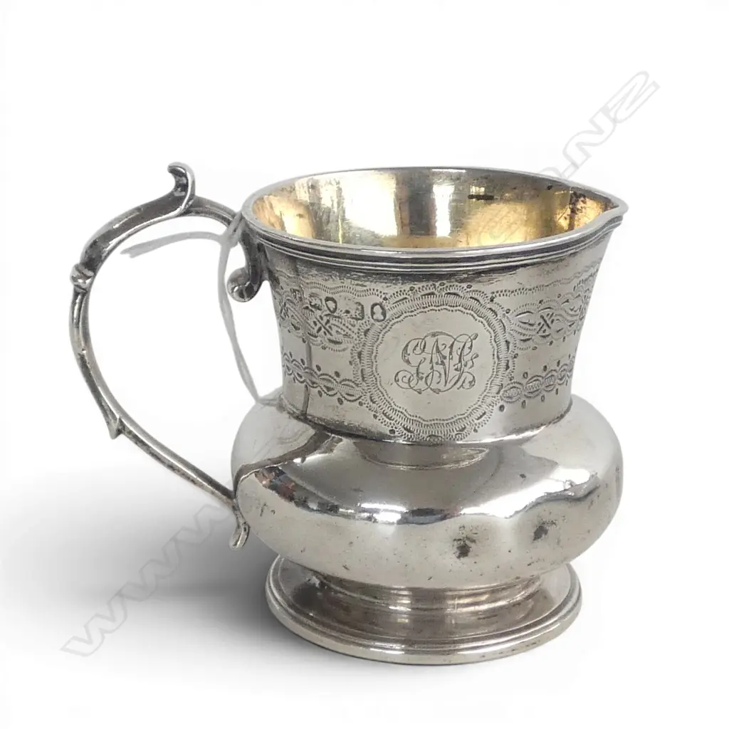 London 1825 SILVER CREAM JUG flat bottom 106gms Image 1++
