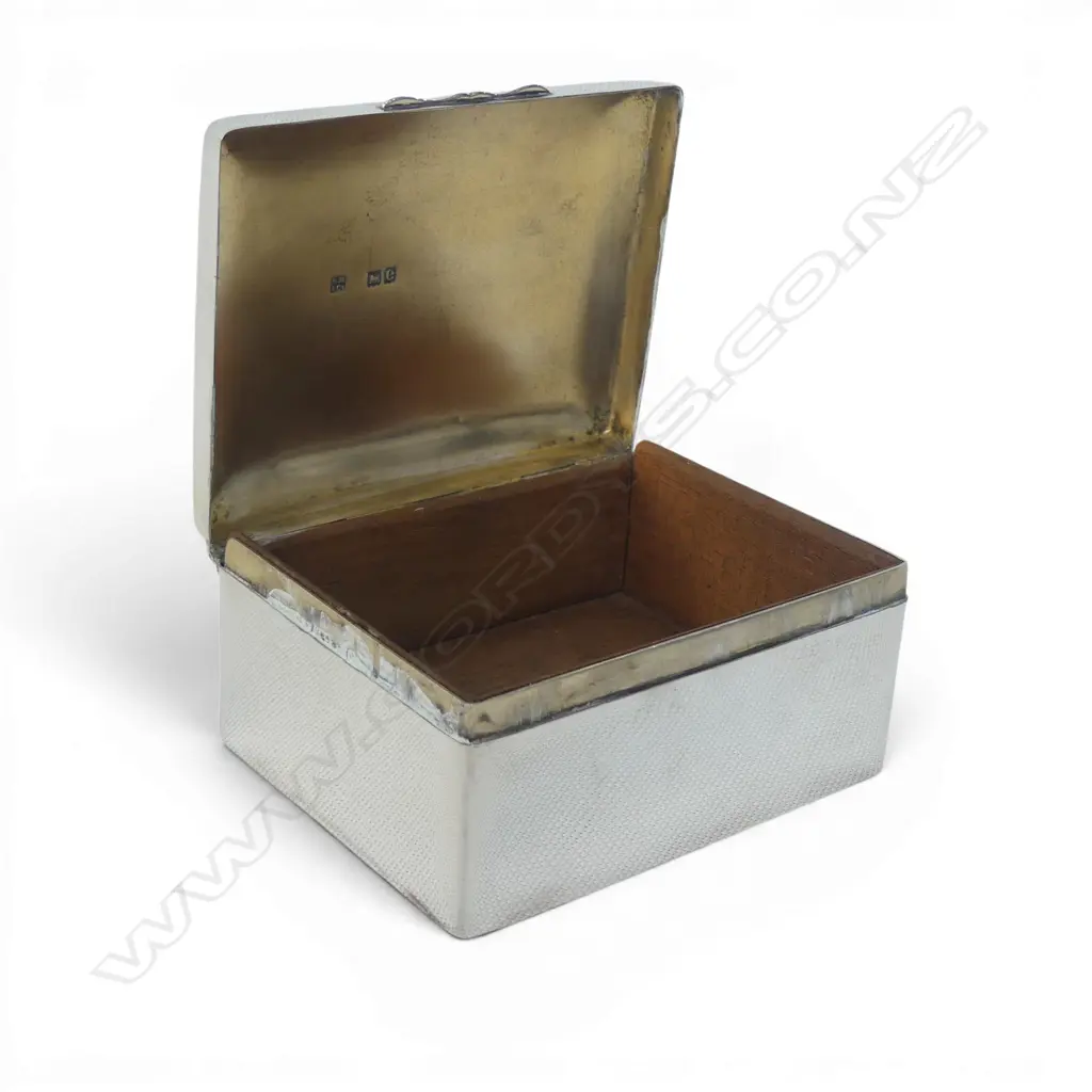 STG SILVER CIGARETTE BOX, LONDON 1900 105x85x50mm Image 1++