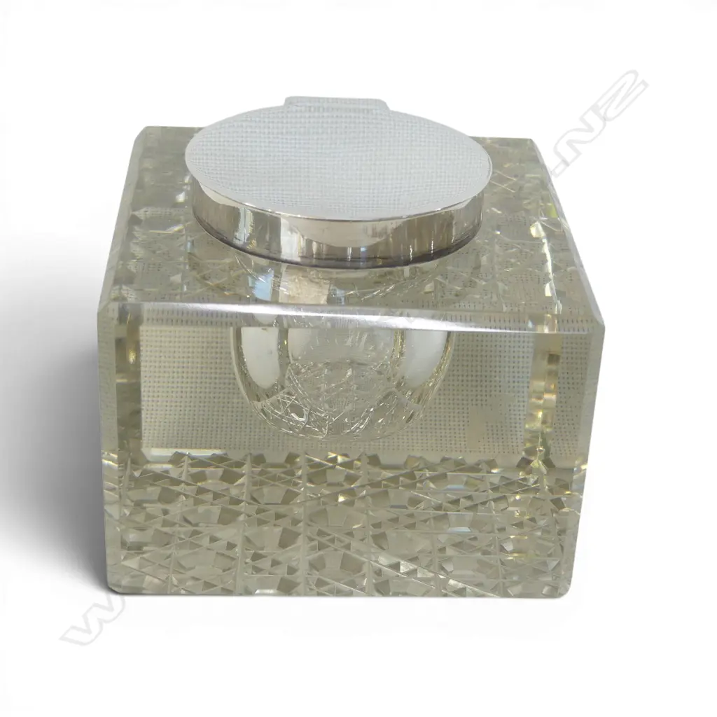 INKWELL w. STG SILVER CAP, SHEFFIELD 1910 90x90x70mm Image 1++