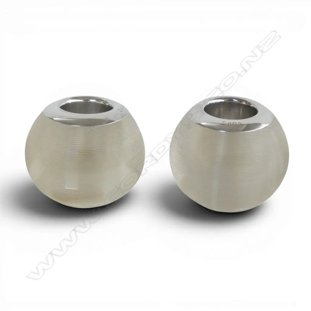 PR OF GLASS VESTA HOLDERS WITH S/SILVER  INSERTS MAKER A&J ZIMMERMAN BIRMINGHAM 1925 39.1GMS SILVER WIEGHT  Image 1++