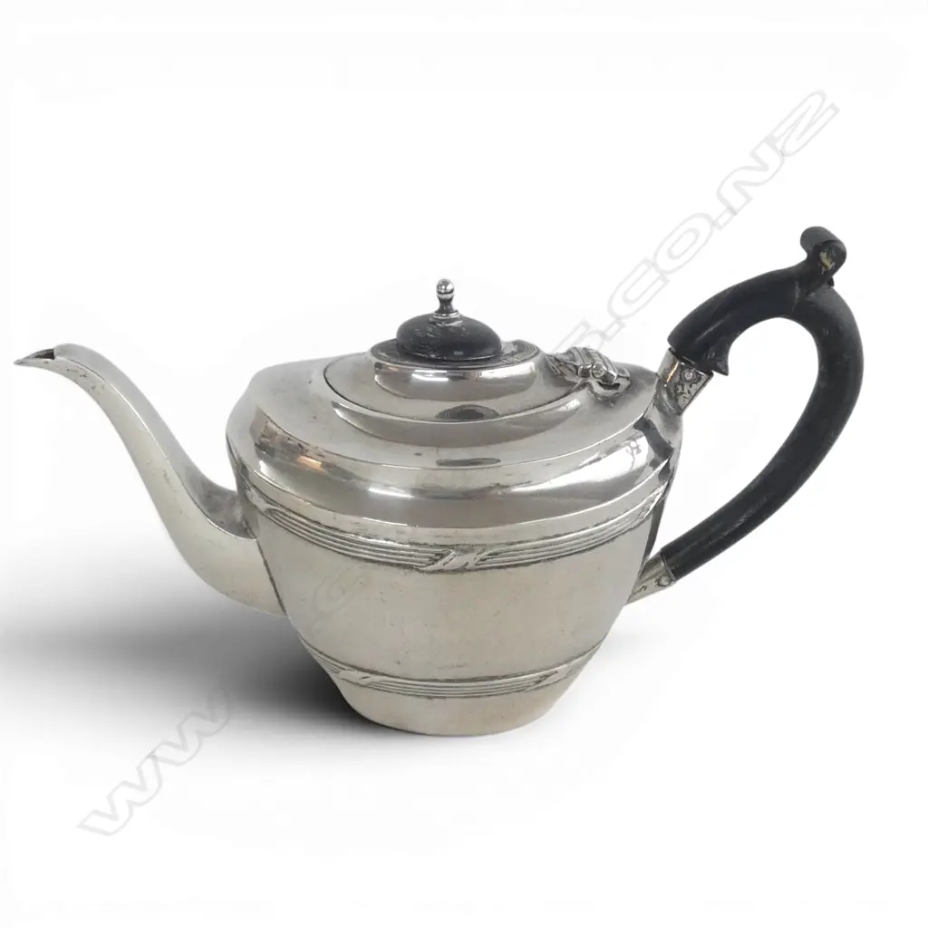 Birmingham 1907 SILVER BATCHELORS TEAPOT HANDLE REPAIRED180gms. Image 1++