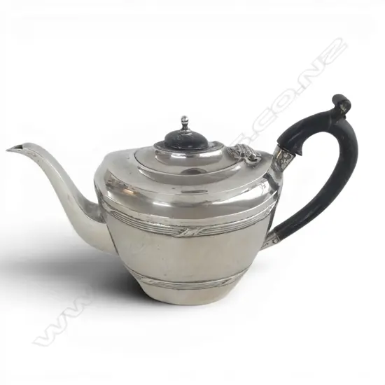 Birmingham 1907 SILVER BATCHELORS TEAPOT HANDLE REPAIRED180gms.