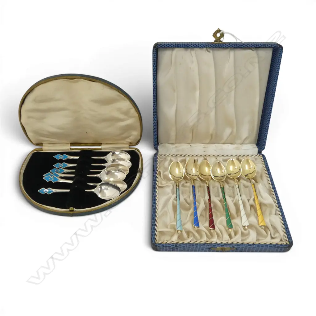 2 SETS OF 6 STG SILVER TEASPOONS, BOTH CASED 83gms  Image 1++