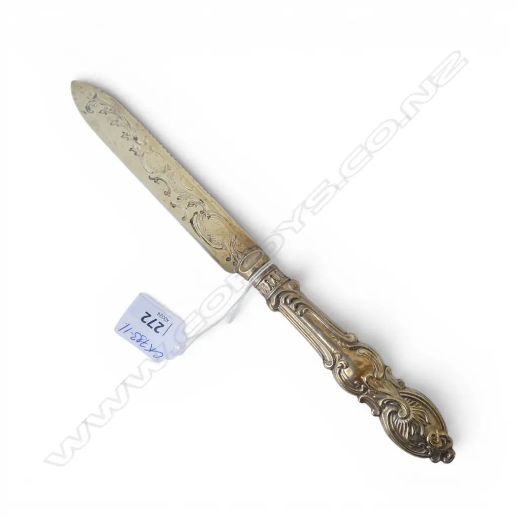 VICTORIAN SILVER PLATE FANCY HANDLED BREAD KNIFE serrated back. Image 1++