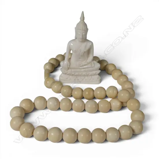 IVORY BEAD NECKLACE L.570mm, BUDDHA FIGURE H.80mm