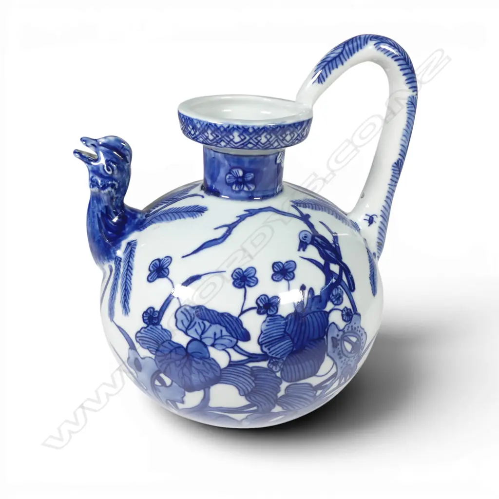 CHINESE B/W EWER H.210mm Image 1++