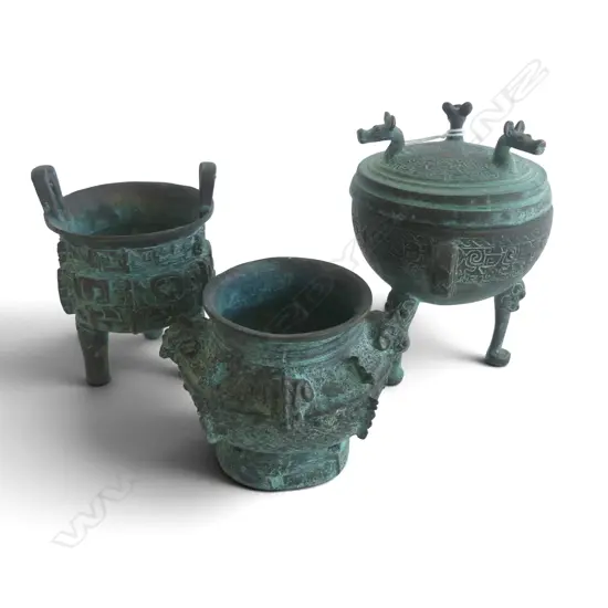 3 ORIENTAL ARCHAIC STYLE CENSORS, 1 LIDDED H.105mm