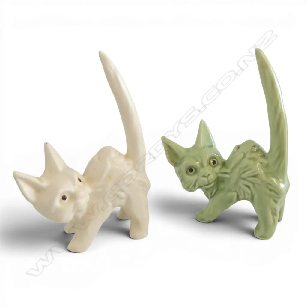 2 SYLVAC SCAREDY CATS, GLOSS GREEN & MATTE CREAM #1046, H.150mm Image 1++