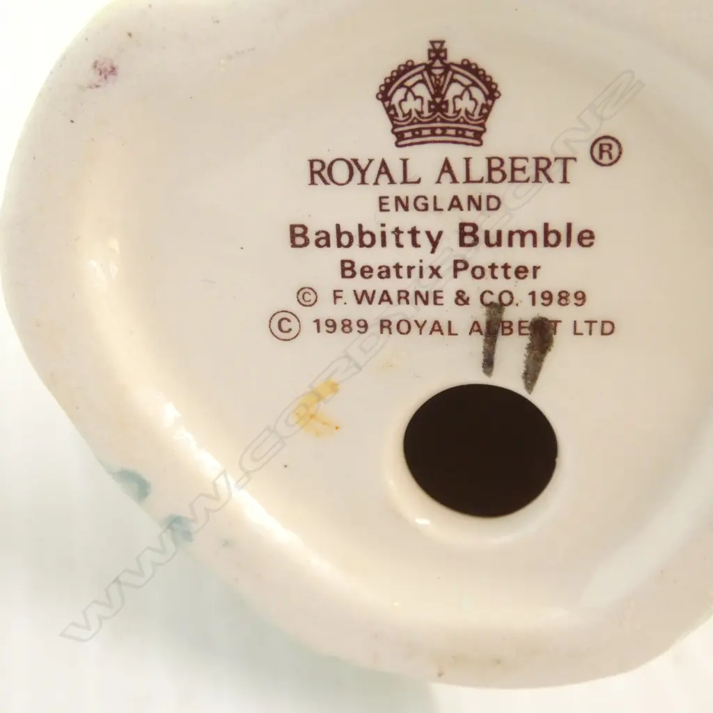 ROYAL ALBERT BEATRIX POTTER ' BABBITTY BUMBLE', H.75mm, brown backstamp 1989-1998 Image 1++
