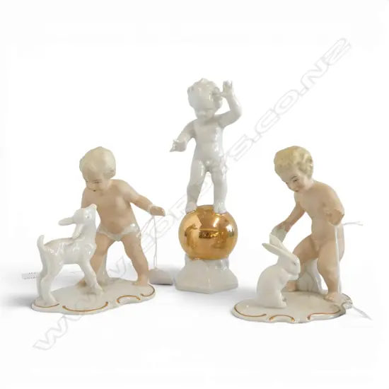 2 SCHABACHKUNST PORCLAIN CHILD FIGURES 1 FINGER CHIP H150MM & CHILD ON GILT BALL FIGURE H210MM