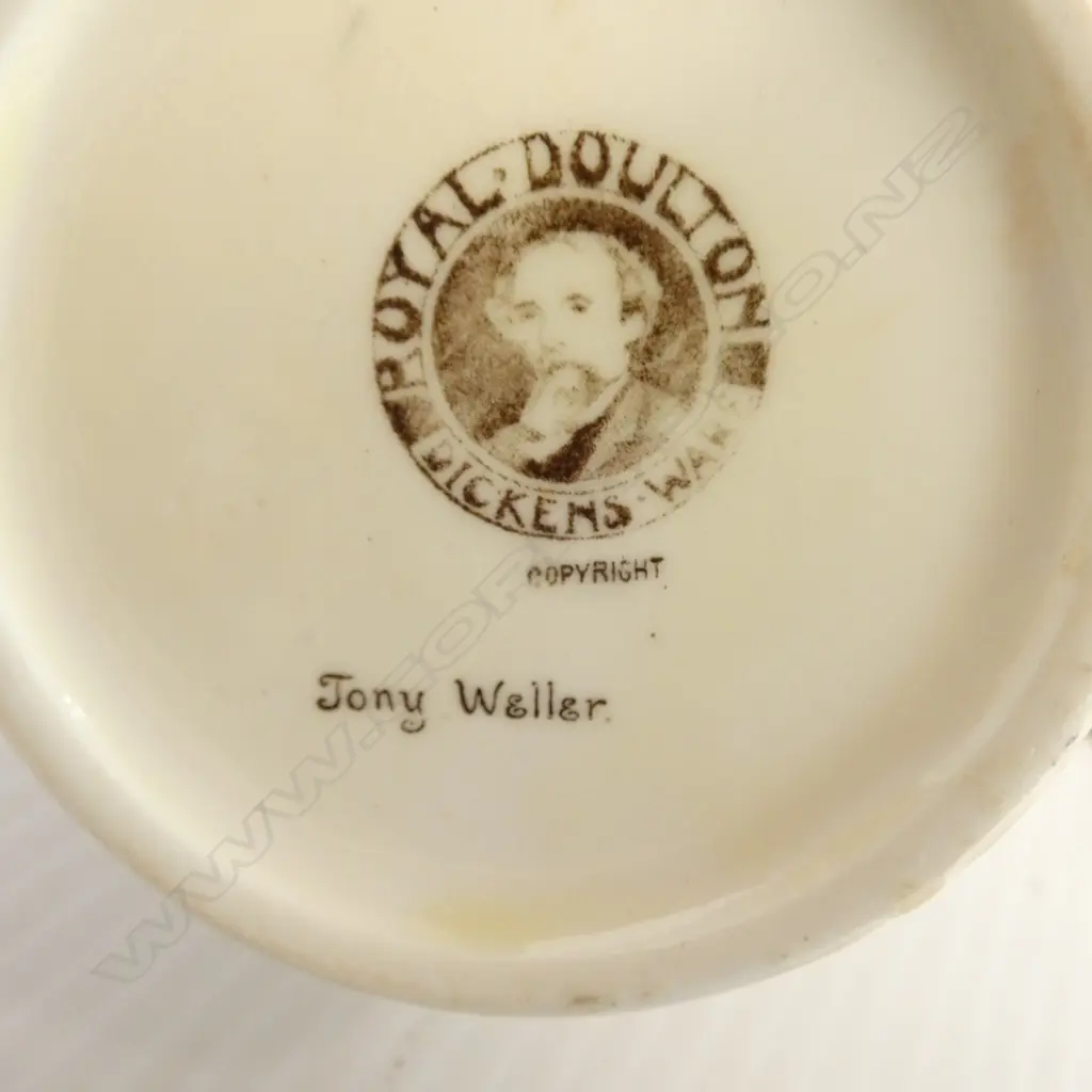 2 LIDDED ROYAL DOULTON DICKENS WARE JARS, H.90/130mm  Image 1++