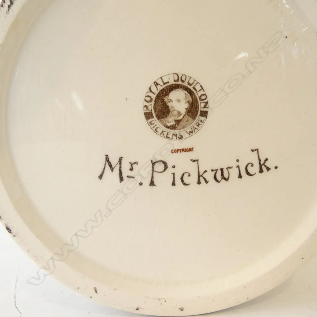 ROYAL DOULTON HEAVY DICKENS WARE VASE, featuring Mr Pickwick, H.162mm Image 1++