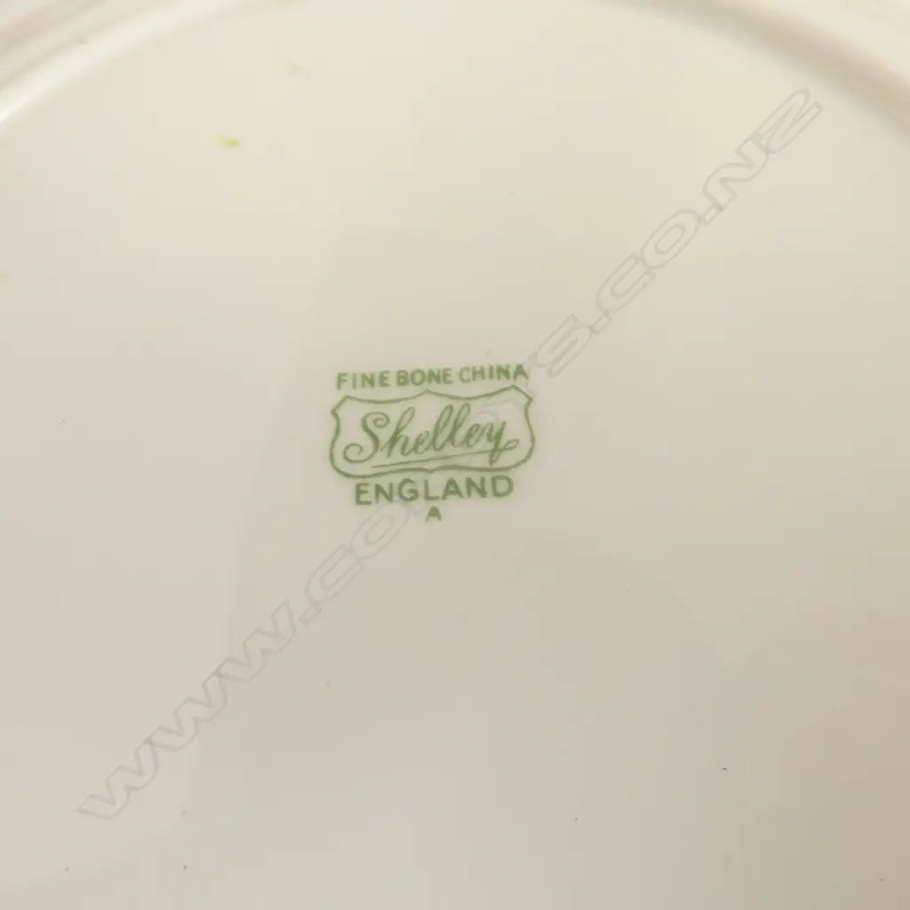 SHELLEY CHINA COMPORT & 3 MATCHING CAKE PLATES FLORAL PAT Image 1++