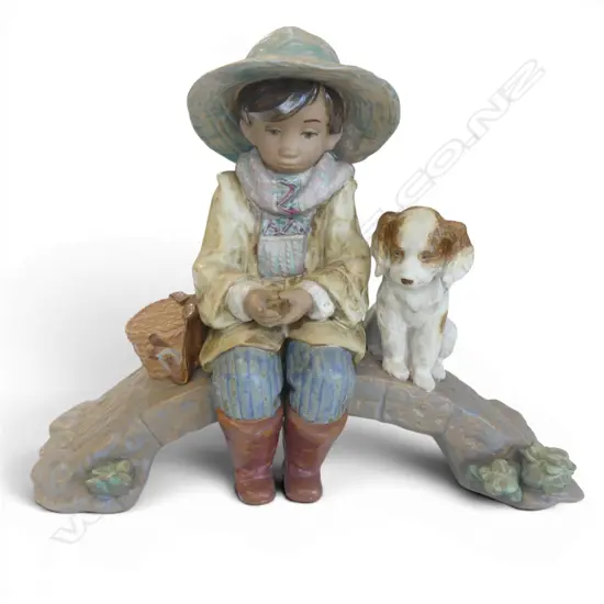 LLADRO #12237 OLD FISHING HOLE H.240mm no fishing rod