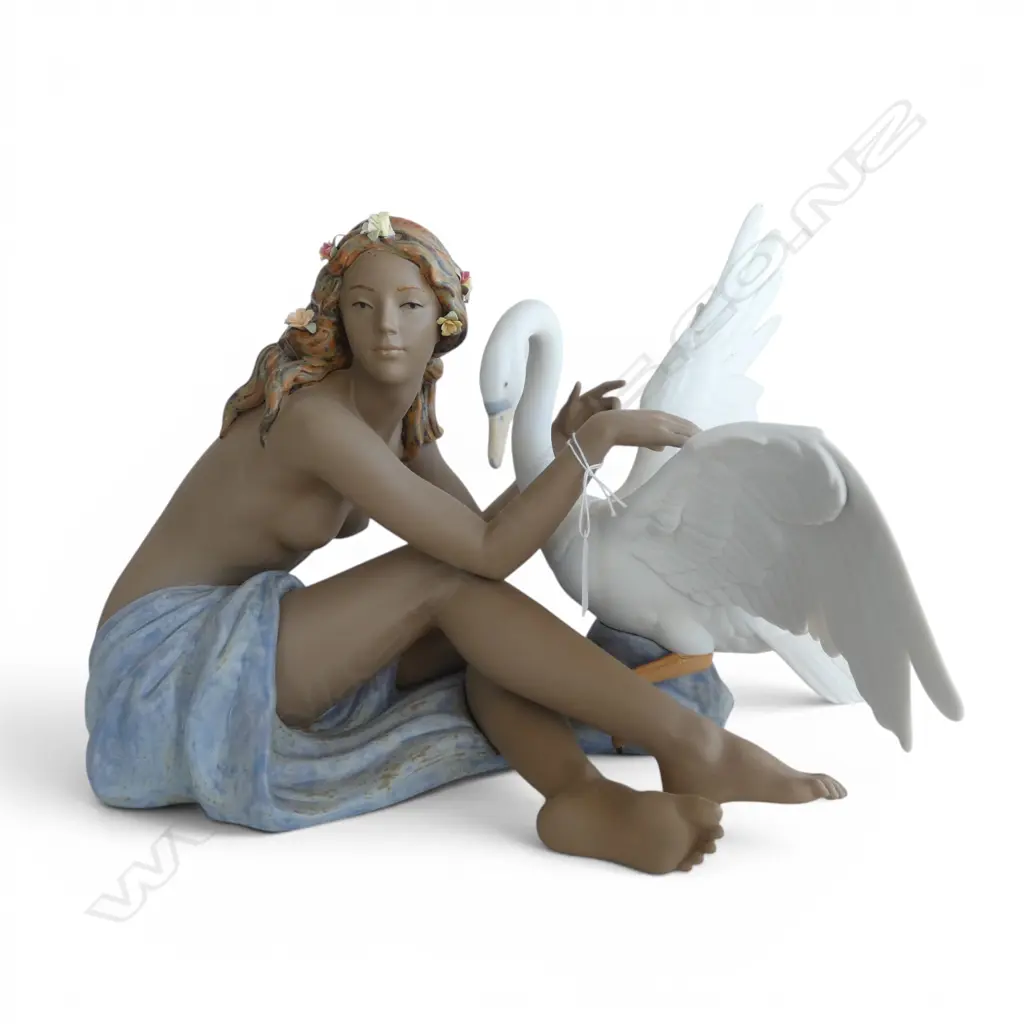 LLADRO 'LEDA AND THE SWAN' TERRACOTTA FIGURINE some faults to flowers H.295mm Image 1++