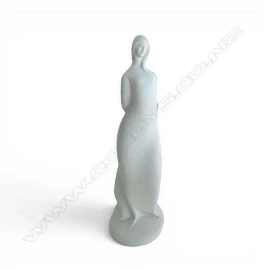 LLADRO 'ESSENCE' FIGURINE w. box H.490mm