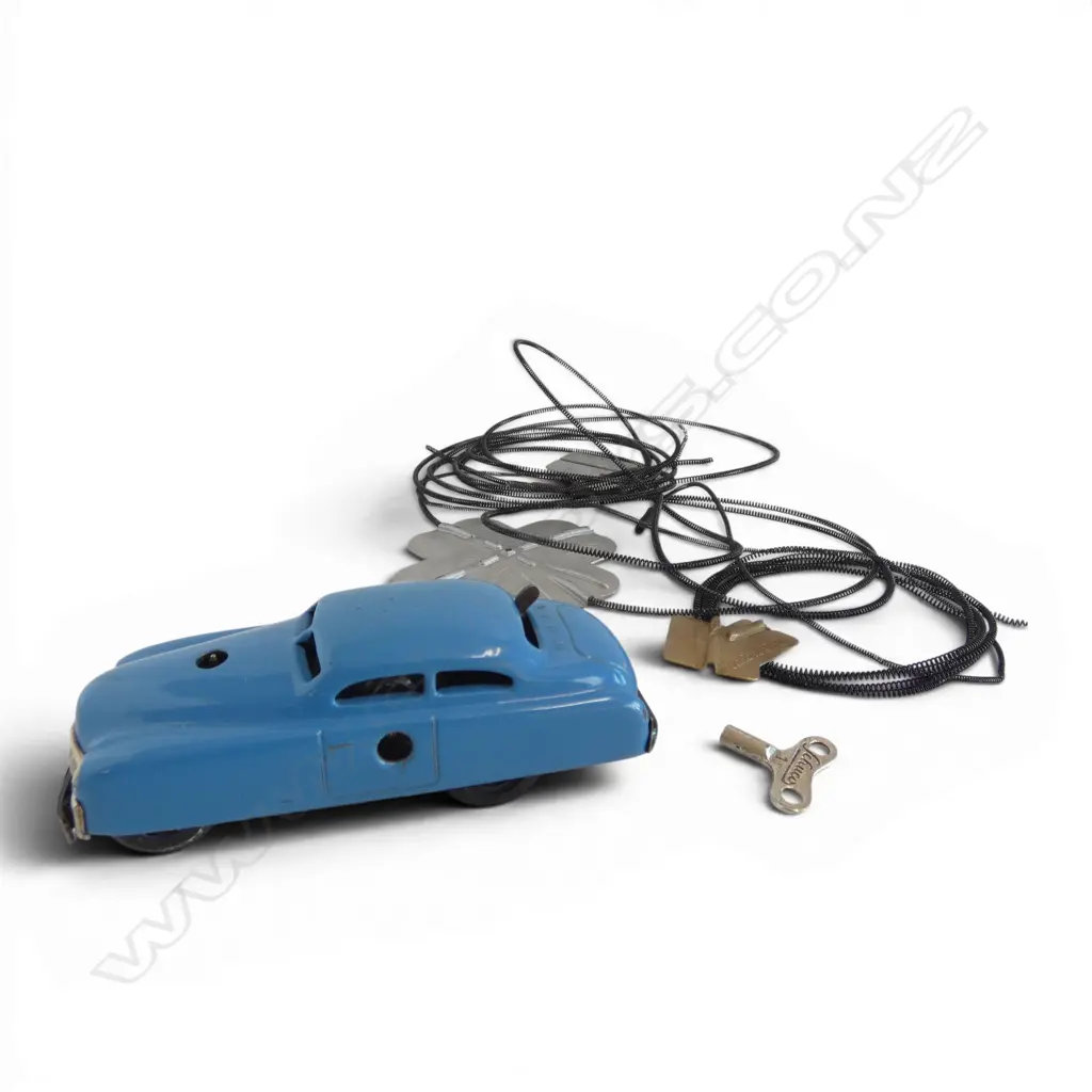 Vintage Schuco Patent Varianto-Limo 3041 blue toy clockwork car with part wire & track system. W key Image 1++