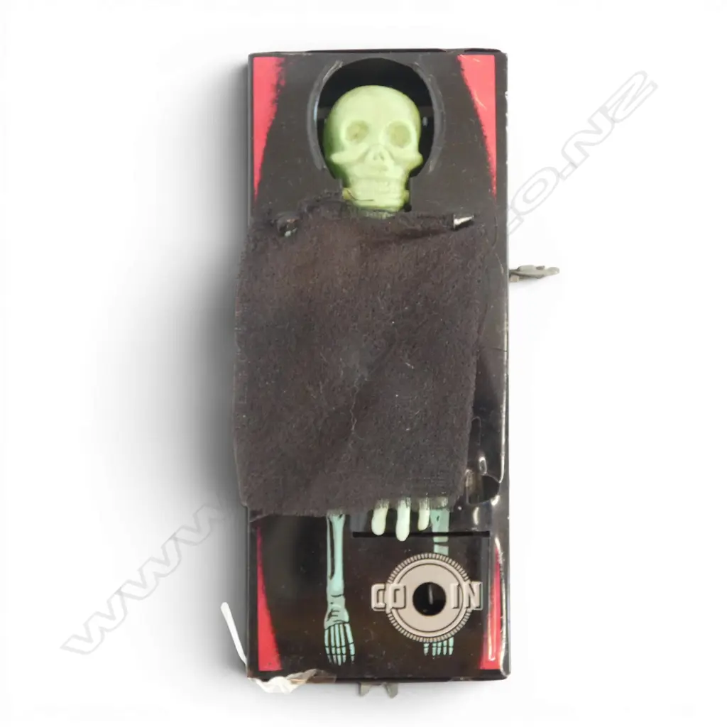 1950’S TINPLATE MECHANICAL COFFIN MONEY BANK WORKING, L.162MM Image 1++