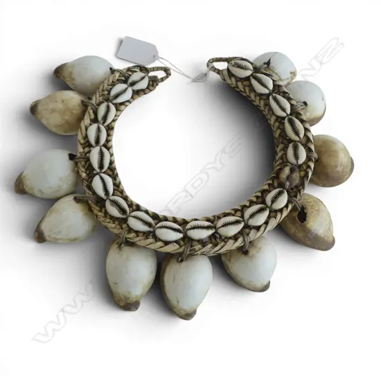 COWRIE SHELL NECK ADORNMENT W.280mm