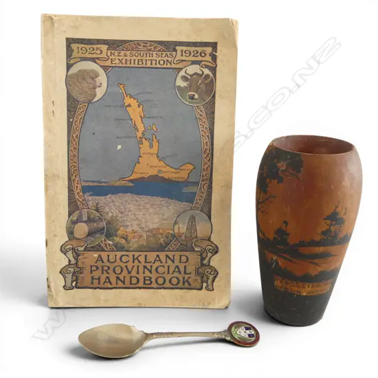 1925-26 NZ SOUTH SEAS EXHIBITION AUCK BOOK, DUNEDIN VASE, T/SPN