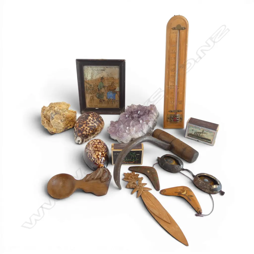ASSTD. KAURI GUM, COWRIE SHELLS, AMETHYST, THERMOMETER ETC  Image 1++