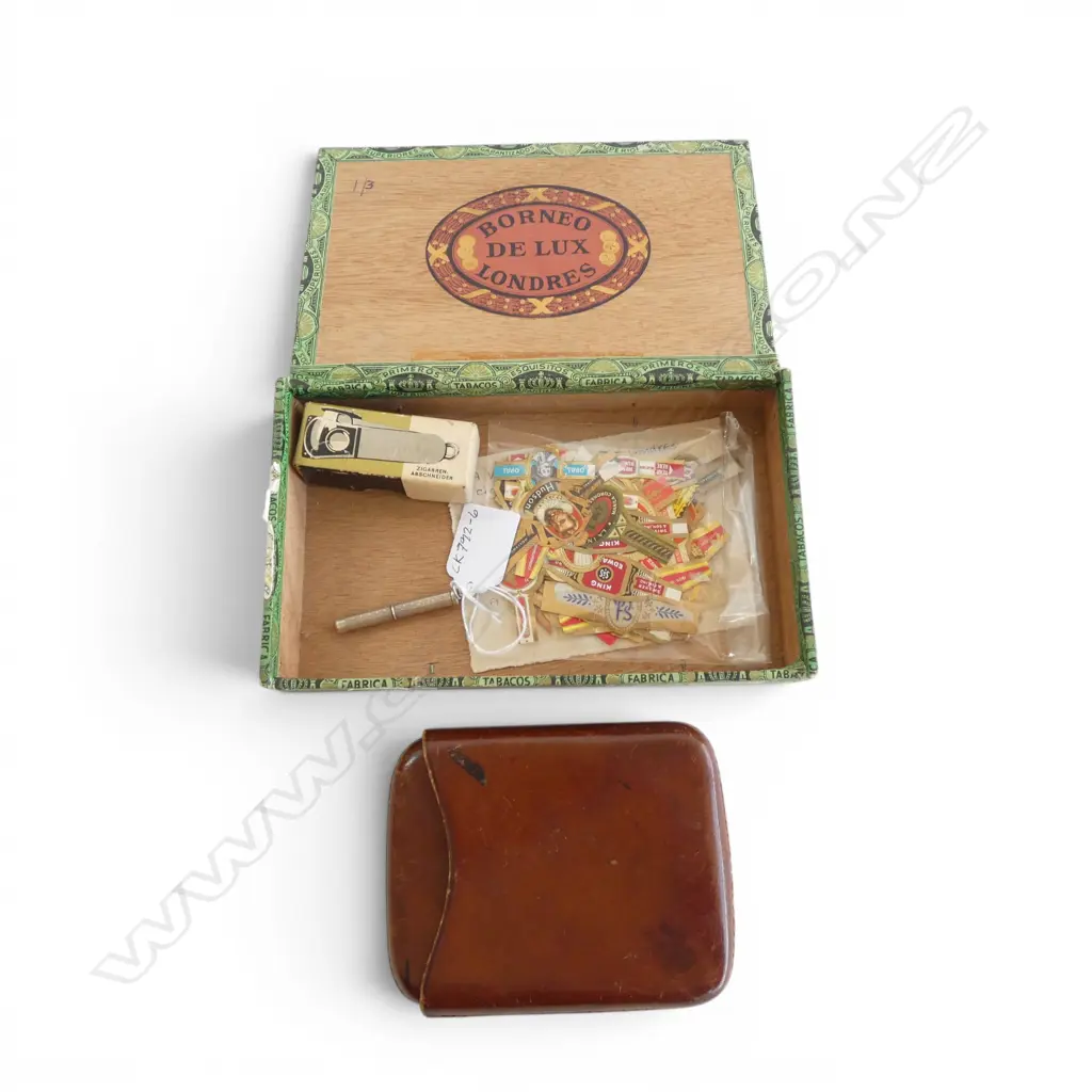 VINTAGE LONDRES CIGAR BOX & CONTENTS; STG SILVER CIGAR SPIKE, c1900 LEATHER CIG.CASE, CIGAR CUTTER, BANDS Image 1++