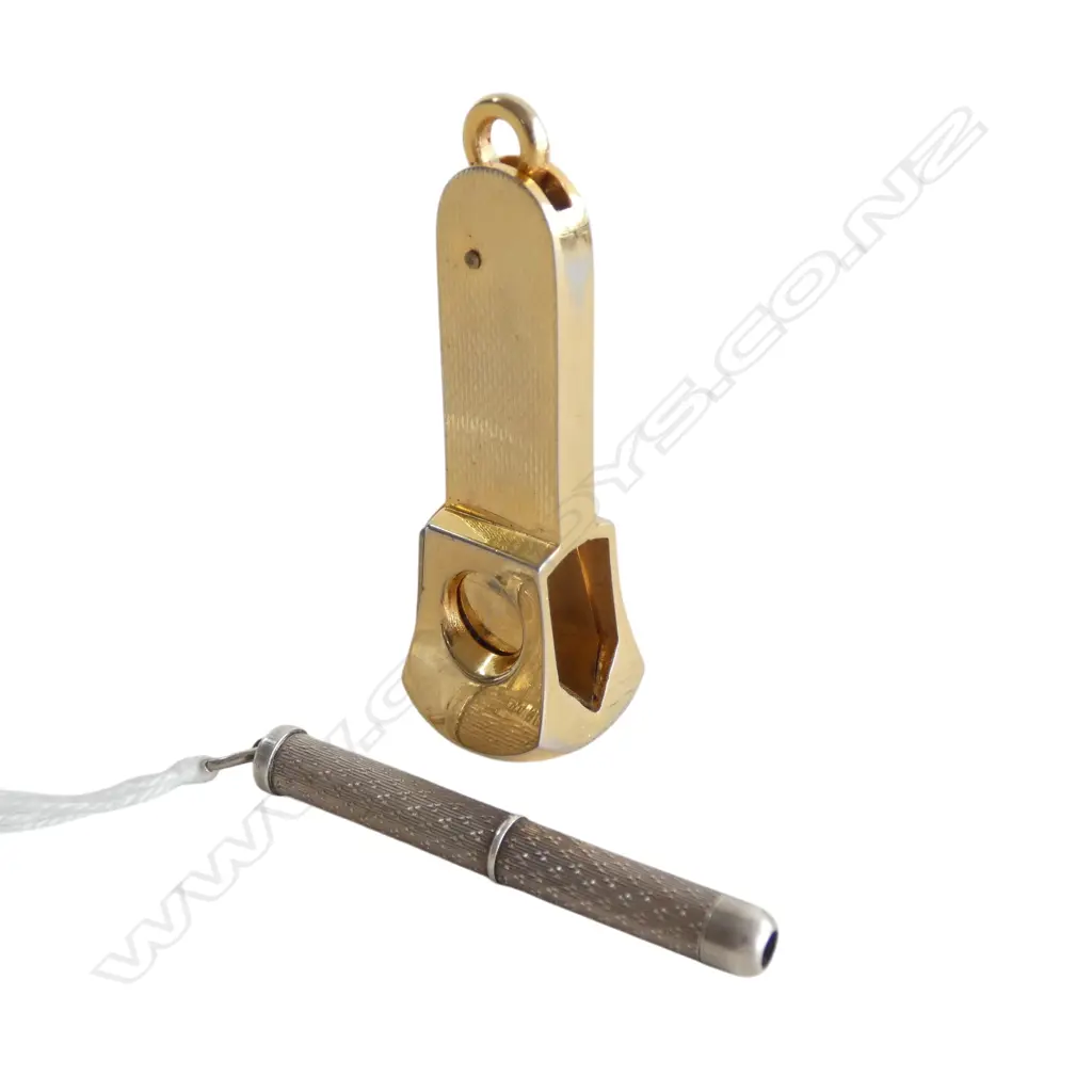 VINTAGE LONDRES CIGAR BOX & CONTENTS; STG SILVER CIGAR SPIKE, c1900 LEATHER CIG.CASE, CIGAR CUTTER, BANDS Image 1++