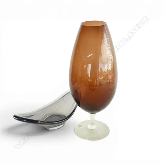 SWEDISH ART GLASS VASE H340 & STUDIO GLASS BOWL L260MM