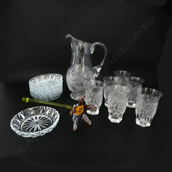 CRYSTAL JUG H.280mm & 6 GLASSES + 6 PLATES 150mm dia & ART GLASS FLOWER