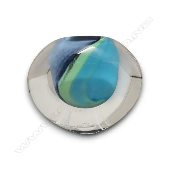 HOGLUND ART GLASS VASE