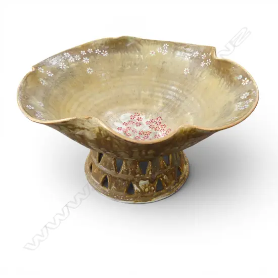 KEUM SUN LEE SCALLOPED FLOOR POT on PEDESTAL FOOT, H.240 x 420MM