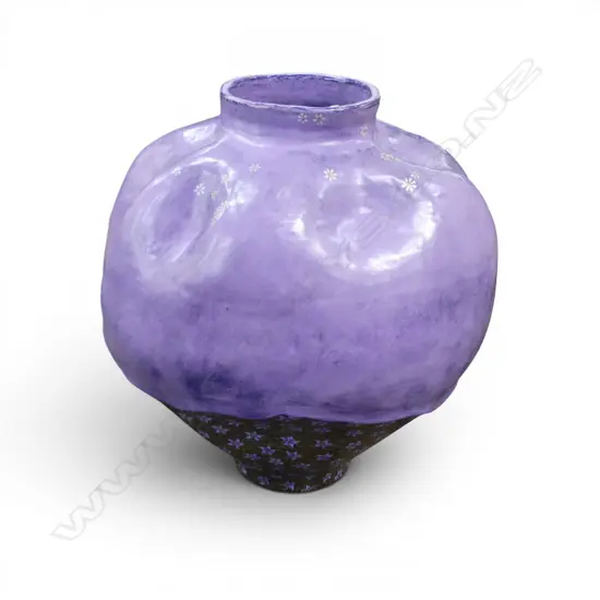 X LRG KEUM SUN LEE ORGANIC SHAPED POT, TERRACOTTA w PURPLE GLAZE & DAISY DETAIL, H.650mm Dia.520mm