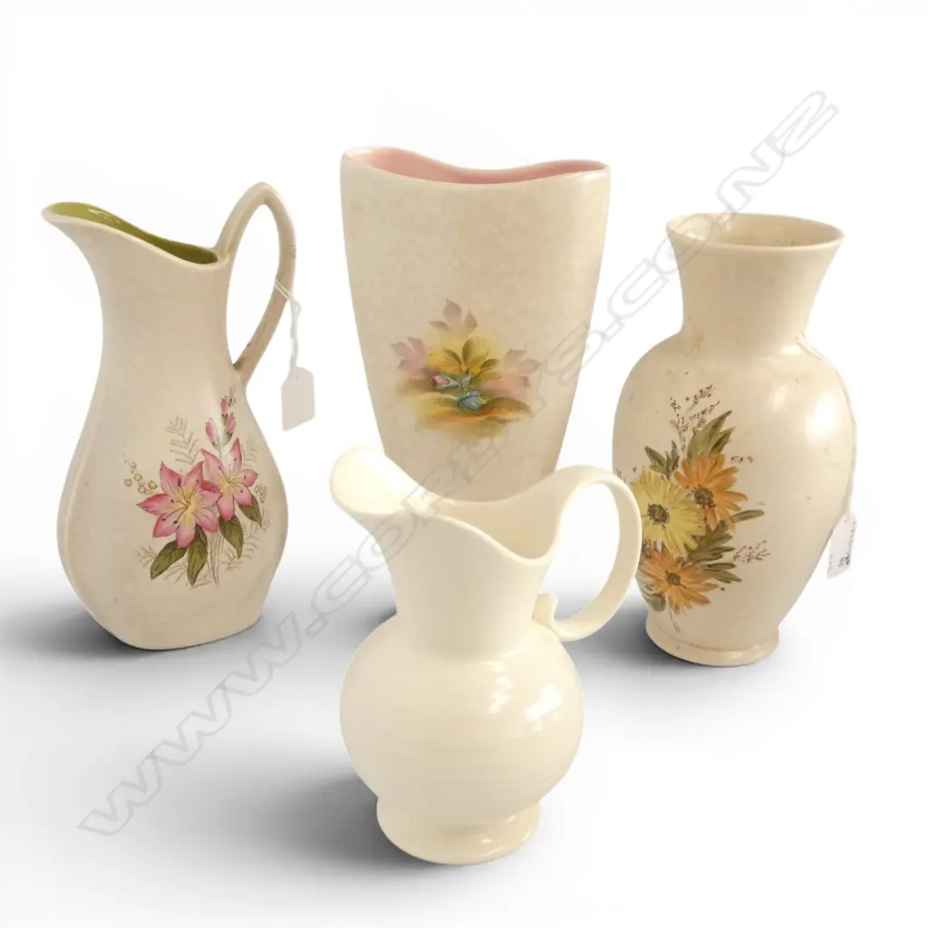 2 CROWN DEVON JUGS H230MM 7 2 CROWN DEVON VASES H230MM TALLEST Image 1++