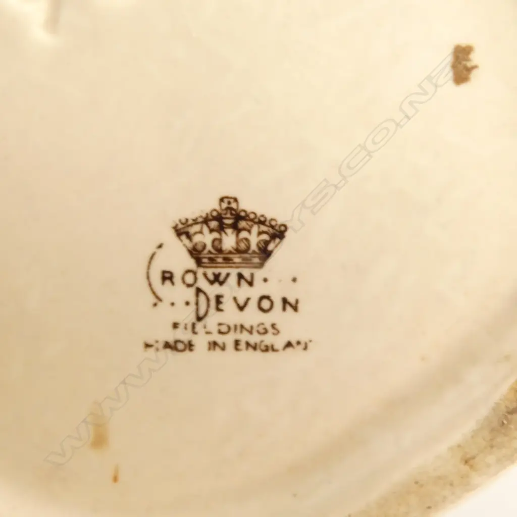 2 CROWN DEVON JUGS H230MM 7 2 CROWN DEVON VASES H230MM TALLEST Image 1++
