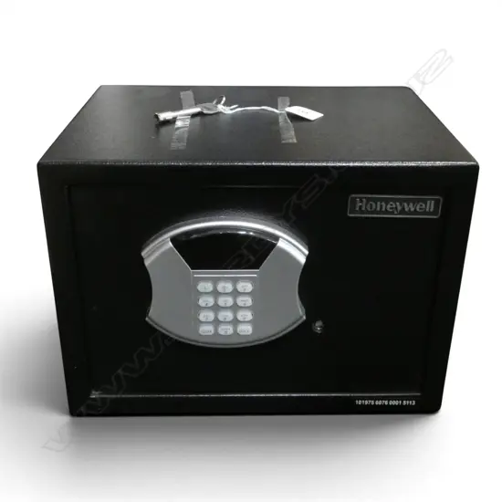 HONEYWELL SAFE w. KEY (CODE 5070 WORKS BUT NO BATTERIES) 350x250x250mm