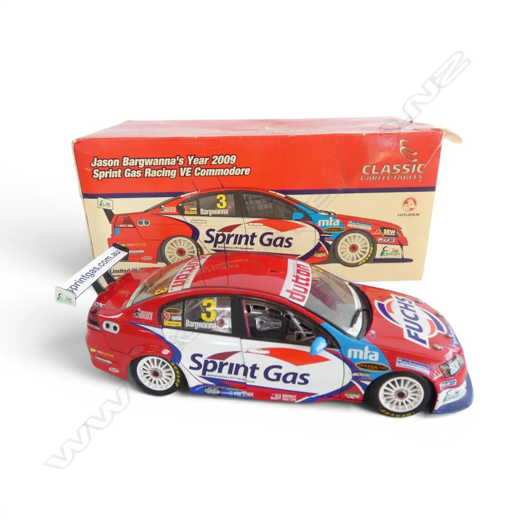 CLASSIC CARLECTABLES JASON BARGWANNA 2009 SPRINT GAS RACING VE HOLDEN COMMODORE, BOXED Image 1++