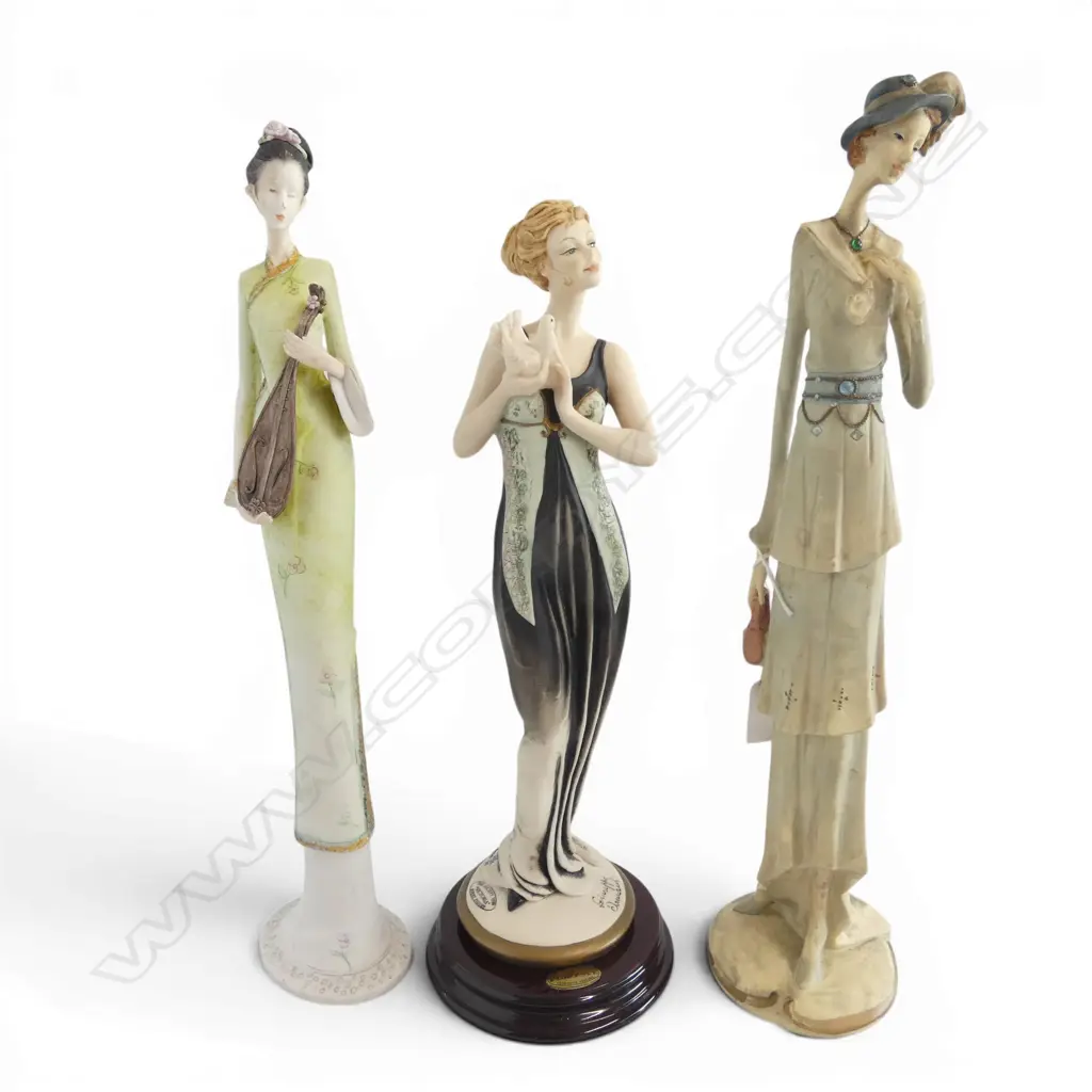 3 RESIN FIGURES; 1 GIUSEPPE ARMANI (PINKY CHIPPED) H.400mm Image 1++